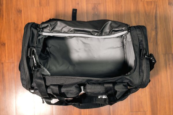 NHQ Nike Duffle Bag - Image 10